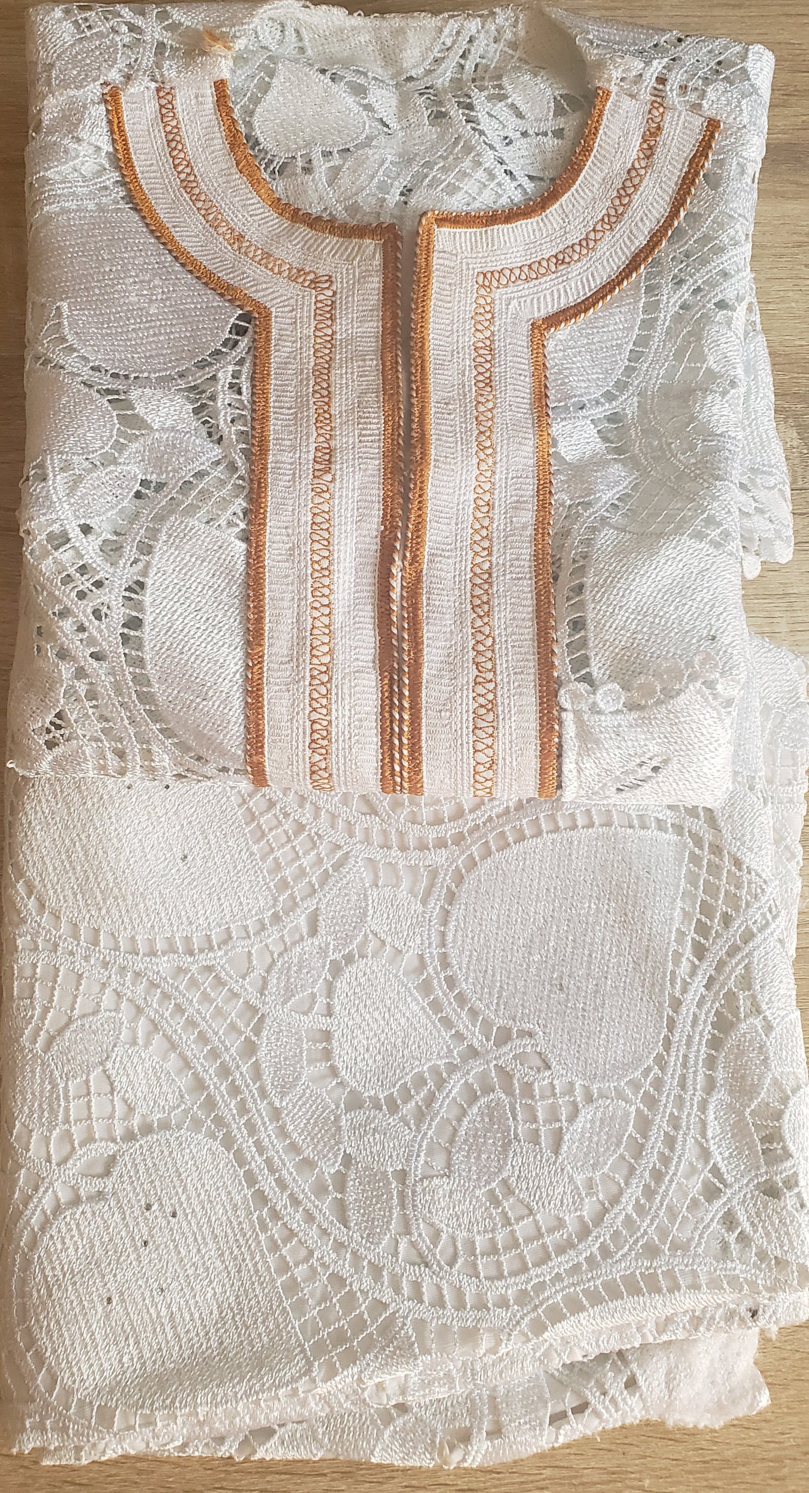 Tenue cousue guipure homme